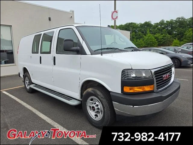 2024 GMC Savana 2500's photo