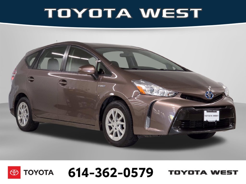 Used 2015 Brown Toyota Three image 3