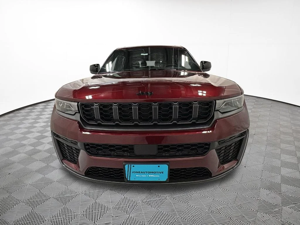 New 2026 Velvet Red Pearl-Coat Exterior Paint Jeep Altitude image 3