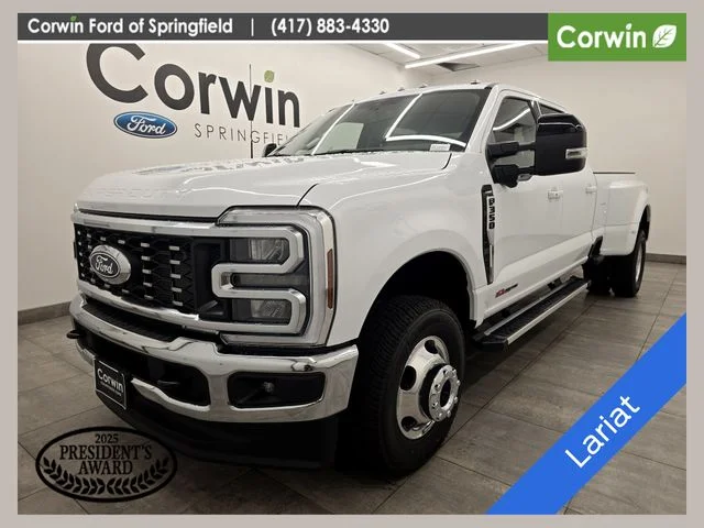 New 2027 Oxford White Ford F-350® Lariat® image 1