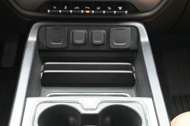 Used 2019 Red GMC Denali image 21