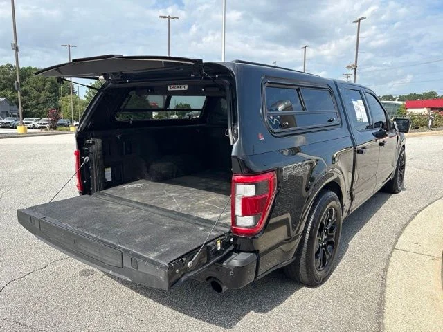Used 2022 Black Ford Platinum image 9
