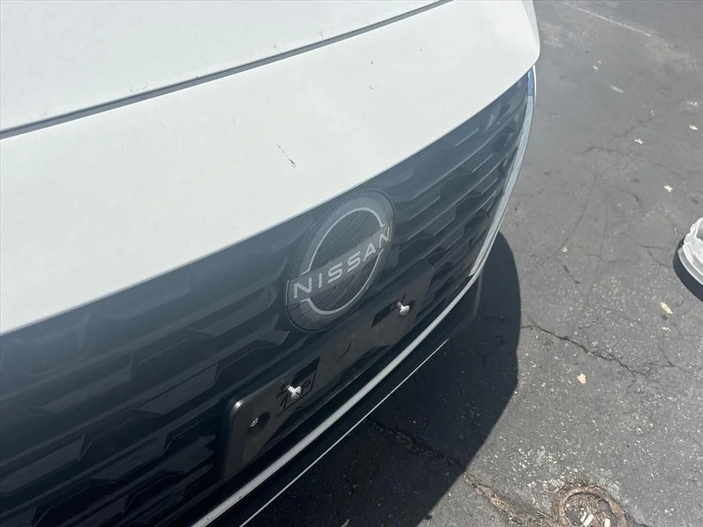 Used 2025 White Nissan SV image 15