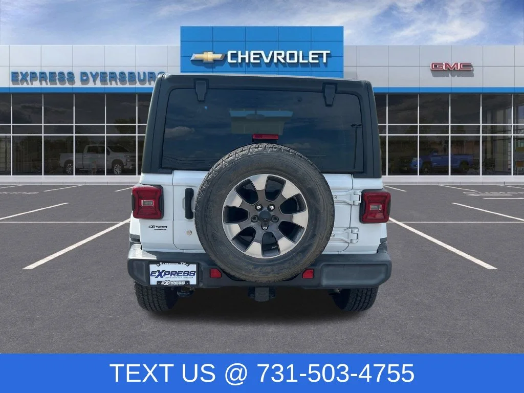 Used 2018 White Jeep Unlimited Sahara image 5