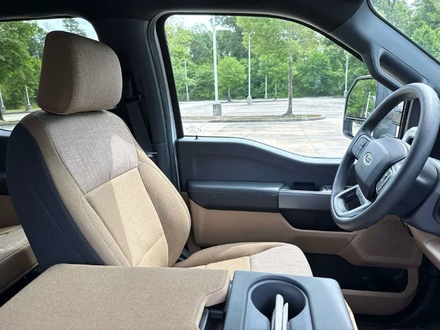 New 2026 Oxford White Ford F-350® XLT image 39