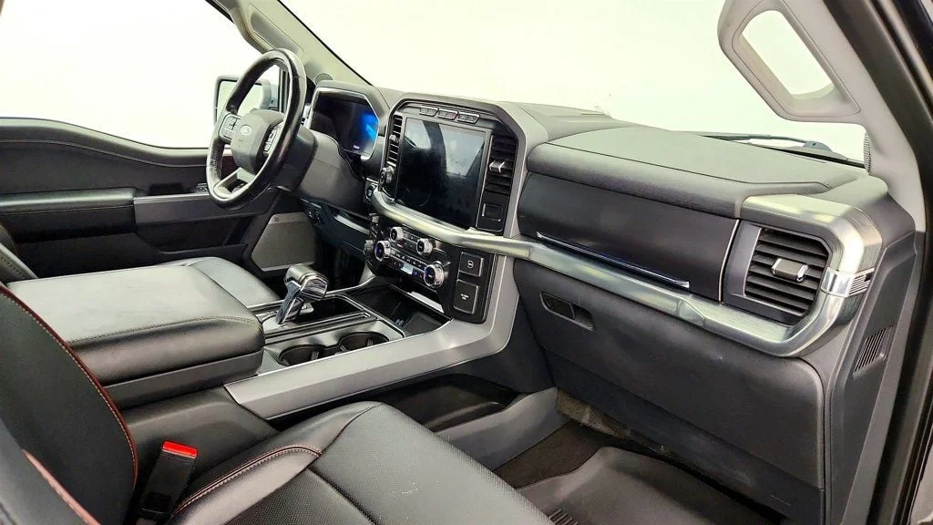 Used 2022 Agate Black Metallic Ford LARIAT 4WD SuperCrew 5.5