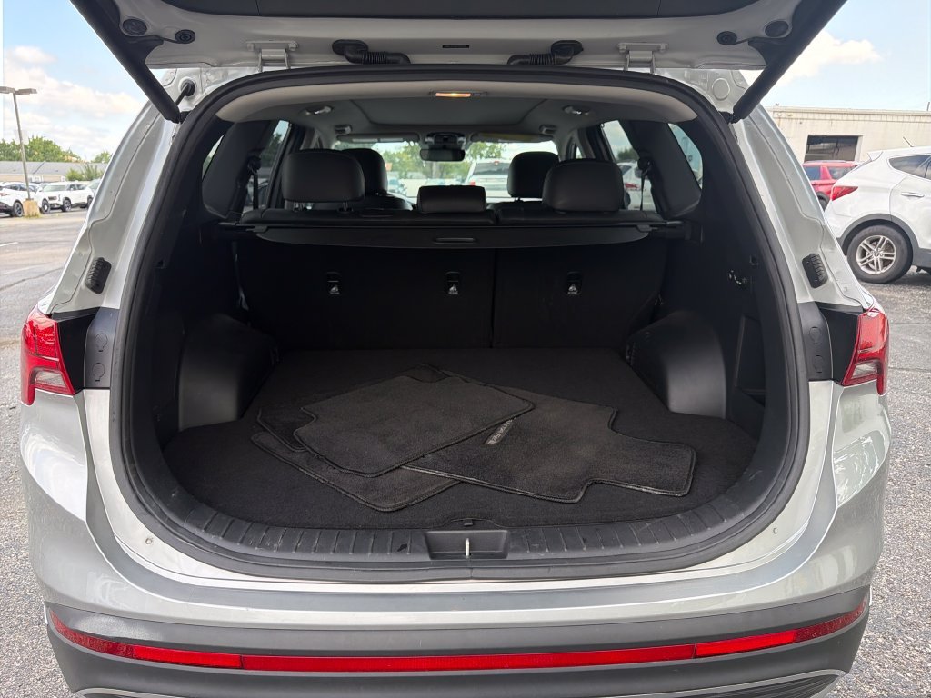 Used 2023 Shimmering Silver Pearl Hyundai SEL image 27
