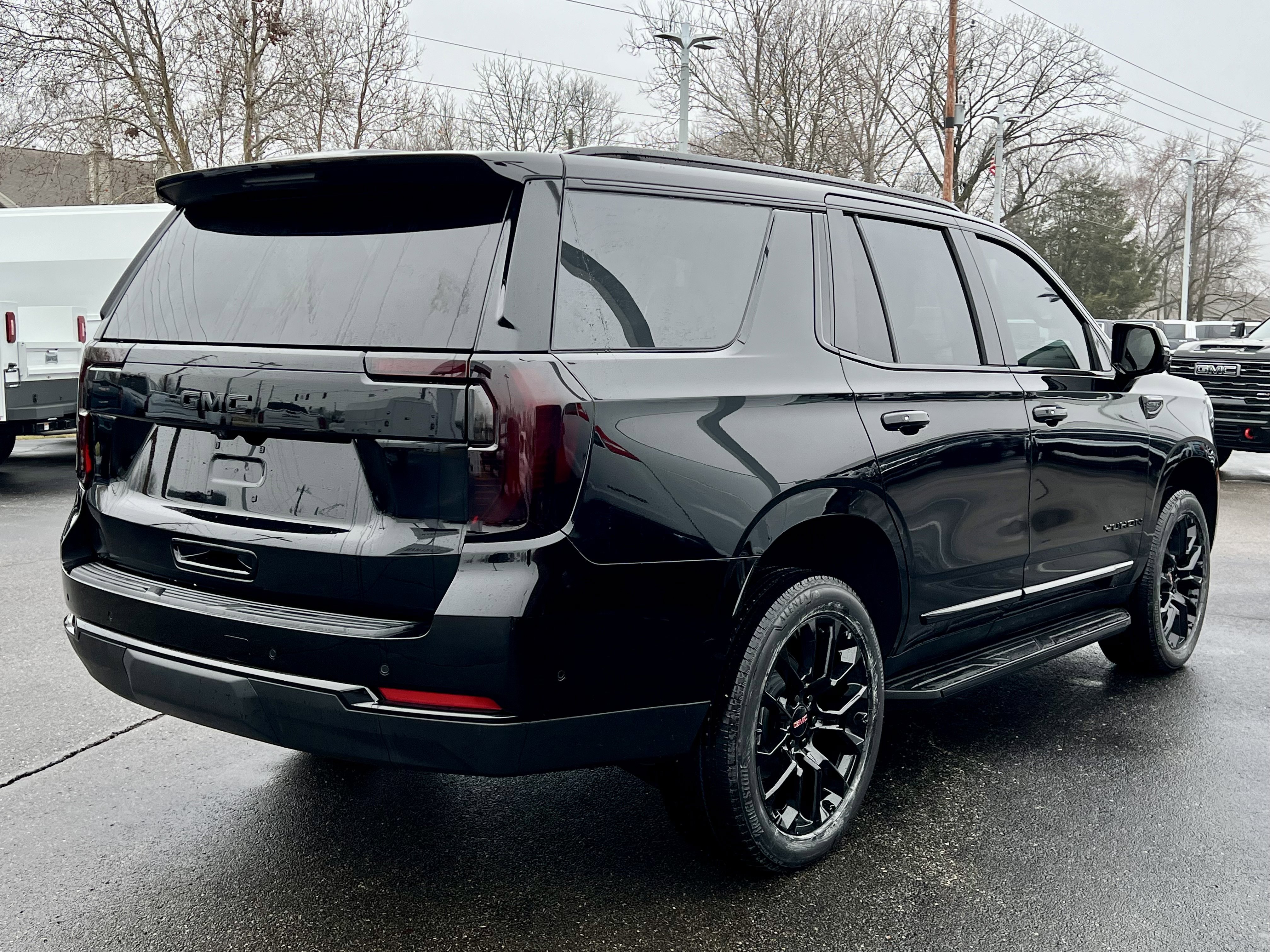 New 2026 Onyx Black GMC Elevation image 9