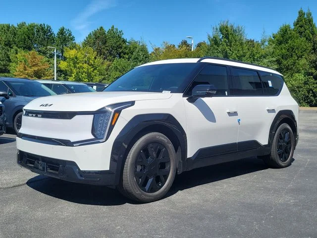 New 2026 Glacial White Pearl Kia Land AWD image 31