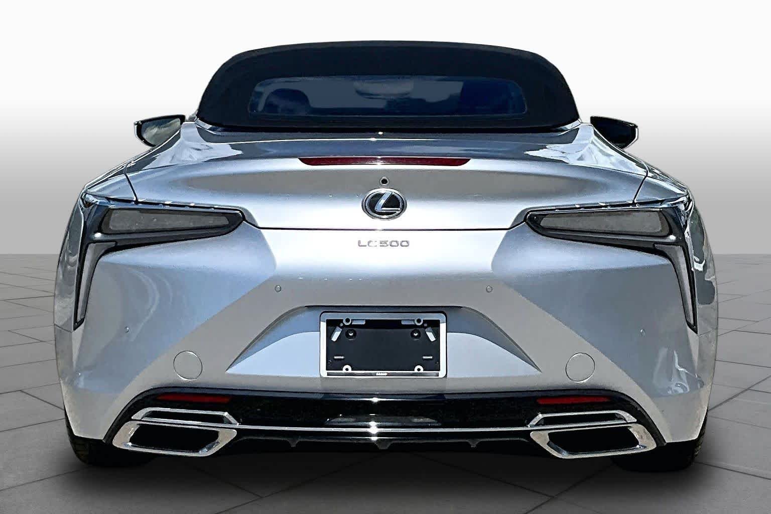 Used 2021 Liquid Platinum Lexus  image 5