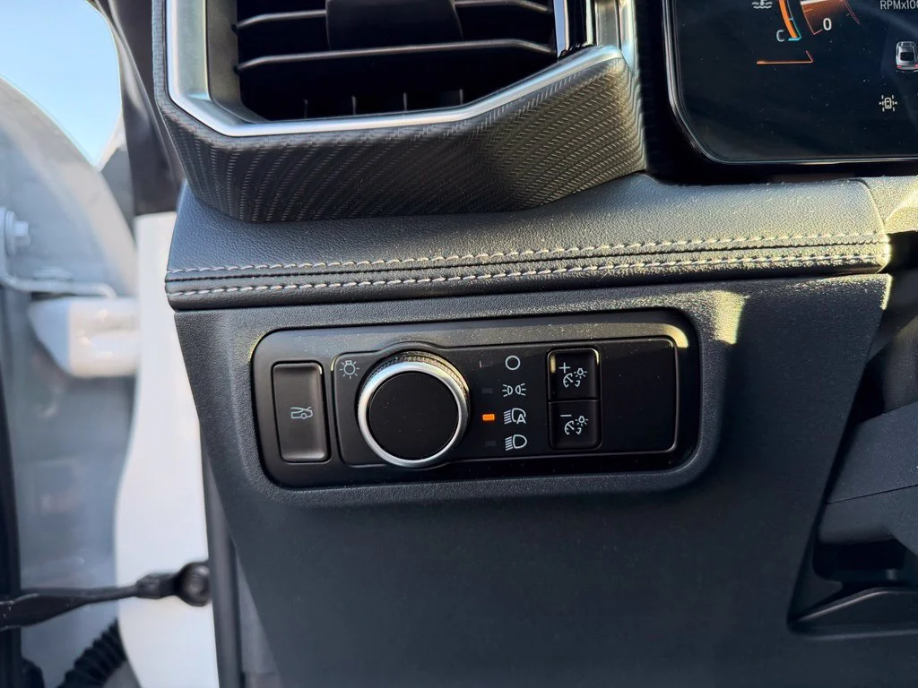 Used 2025 White Ford GT Premium image 18
