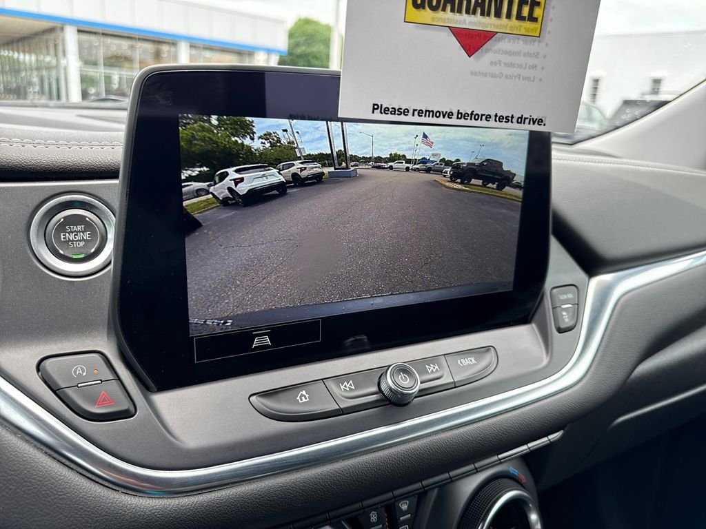 Used 2025 Gray Chevrolet LT image 18