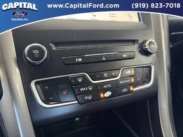 Used 2018 White Ford SE image 30