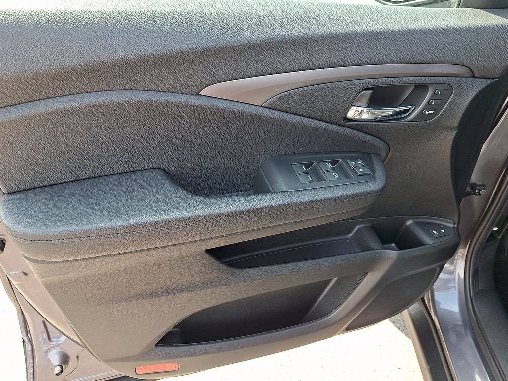 Used 2021 Gray Honda EX-L image 12