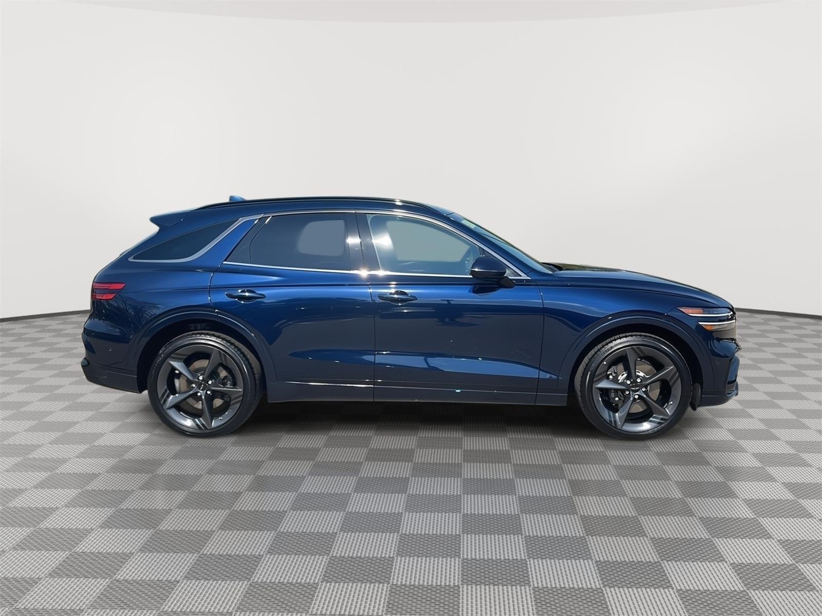 Used 2026 Capri Blue Genesis 2.5T Sport Prestige image 5