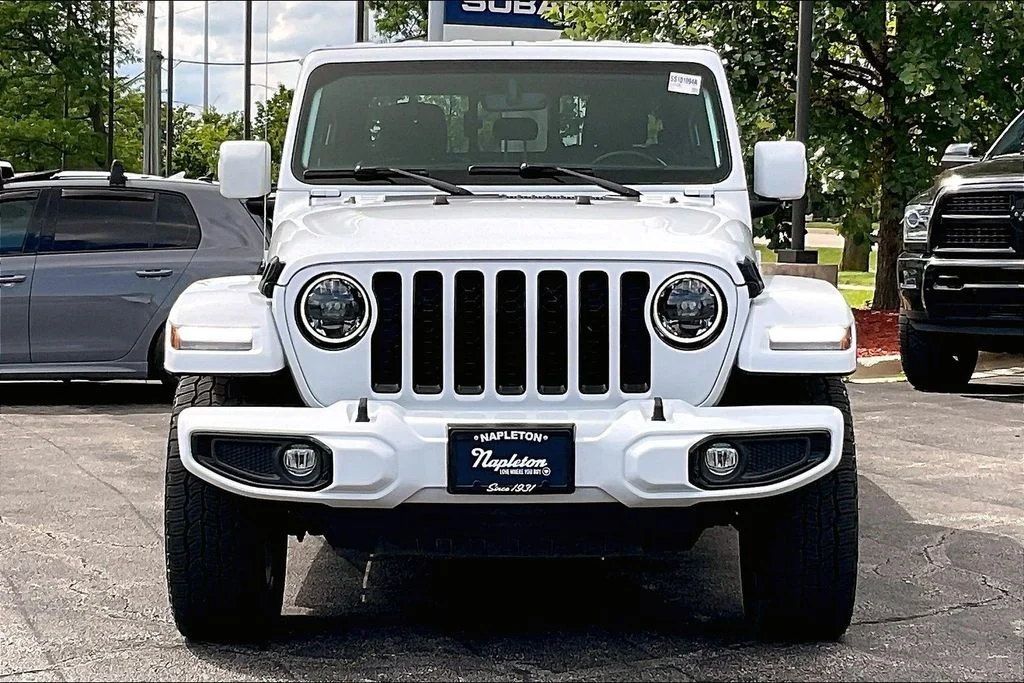 Used 2023 White Jeep High Altitude image 2