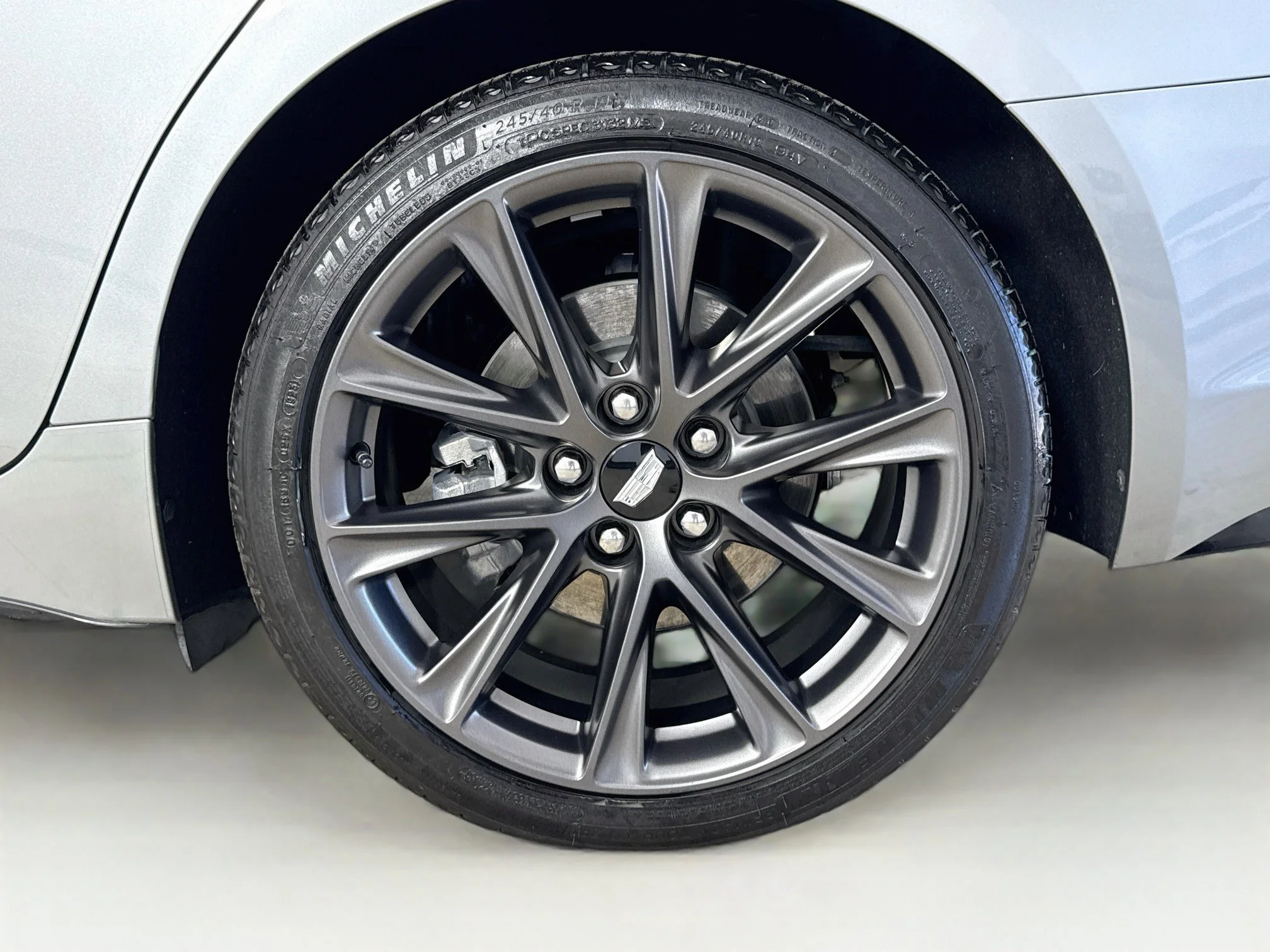 Used 2023 Argent Silver Metallic Cadillac Sport image 32