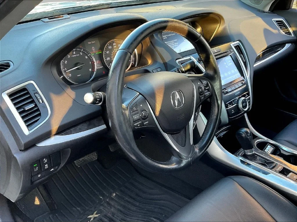 Used 2019 Platinum White Pearl Acura 2.4L image 16