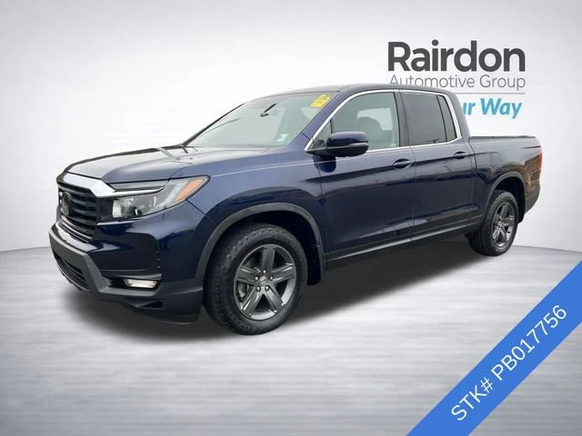 Used 2023 Obsidian Blue Pearl Honda RTL image 3