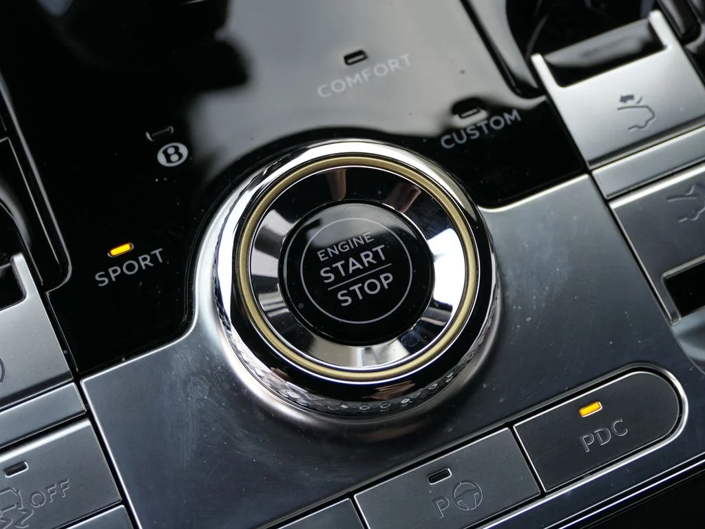 Used 2023 WHITE Bentley GT V8 image 21