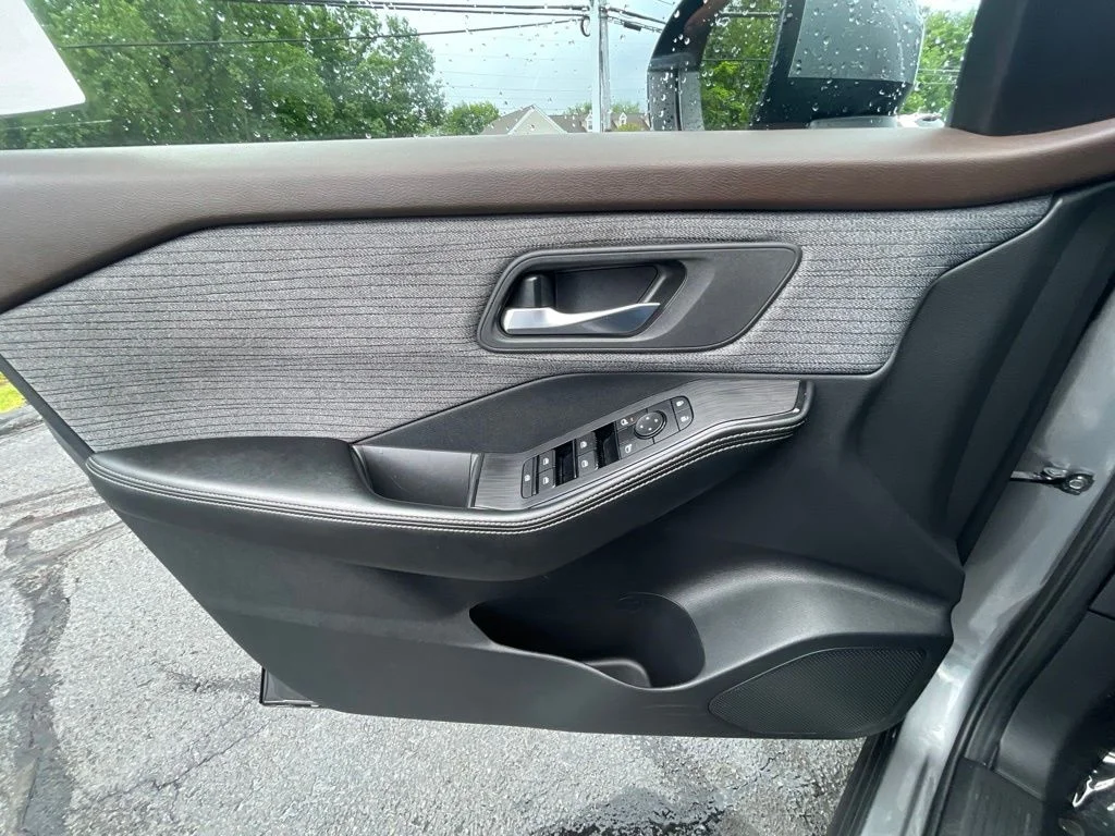 Certified Used 2023 Gray Nissan SV image 9