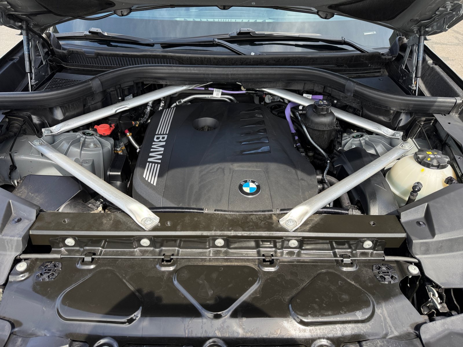 Used 2025 Gray BMW xDrive40i image 20