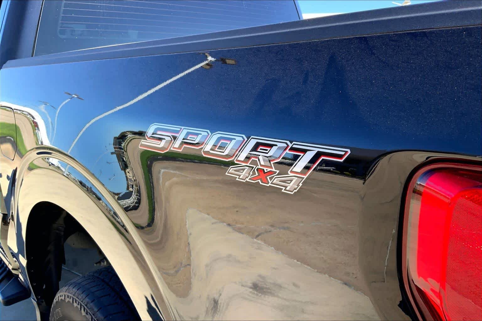 Used 2023 Agate Black Metallic Ford XLT image 10