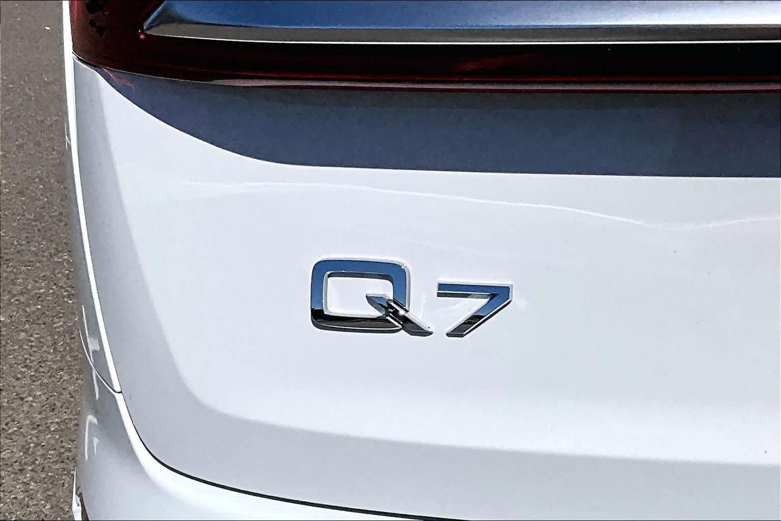 Used 2023 Glacier White Metallic Audi Premium image 9