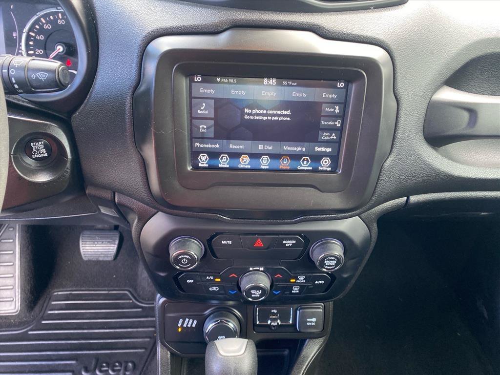 Used 2020 Glacier Metallic Clearcoat Jeep Latitude image 11