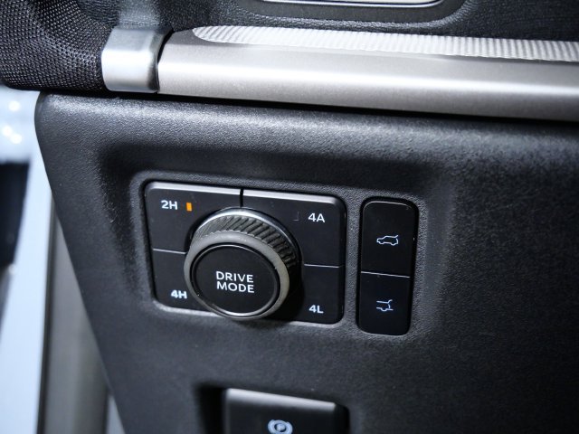 Used 2025 Gray Ford Active image 24