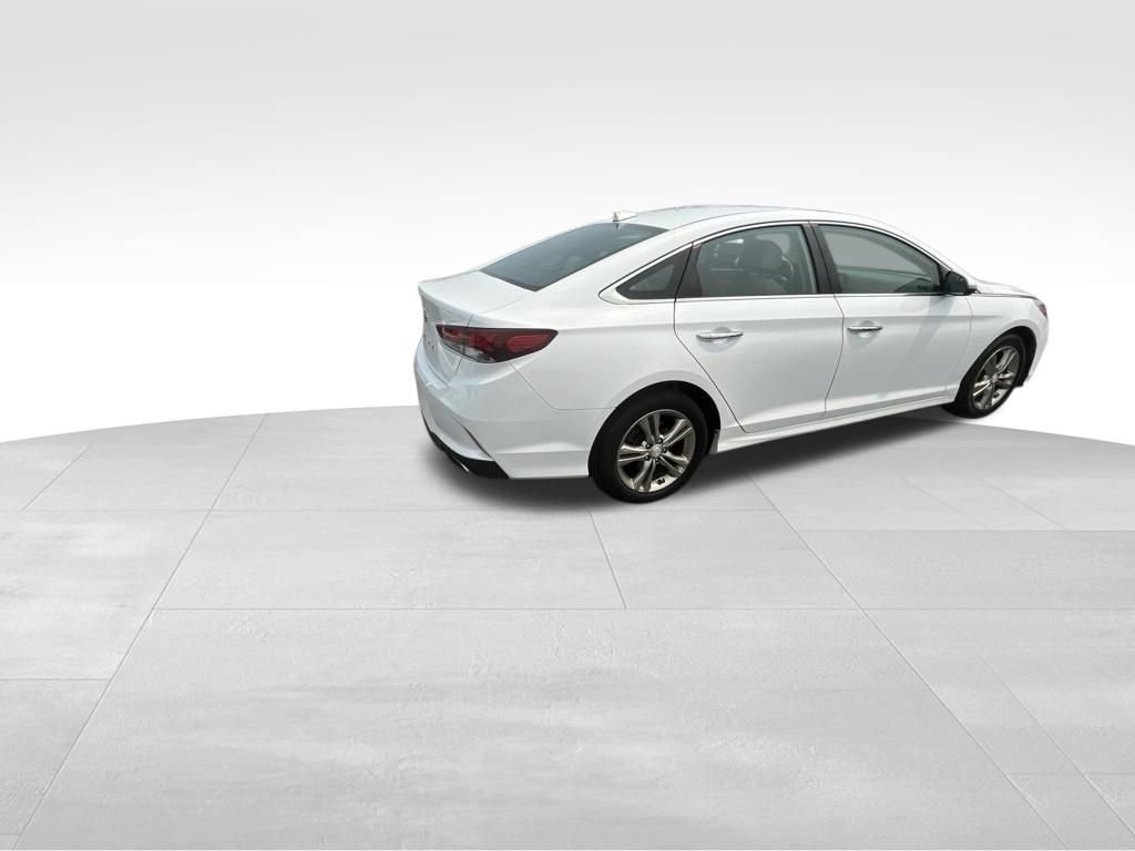 Used 2019 White Hyundai SEL image 18