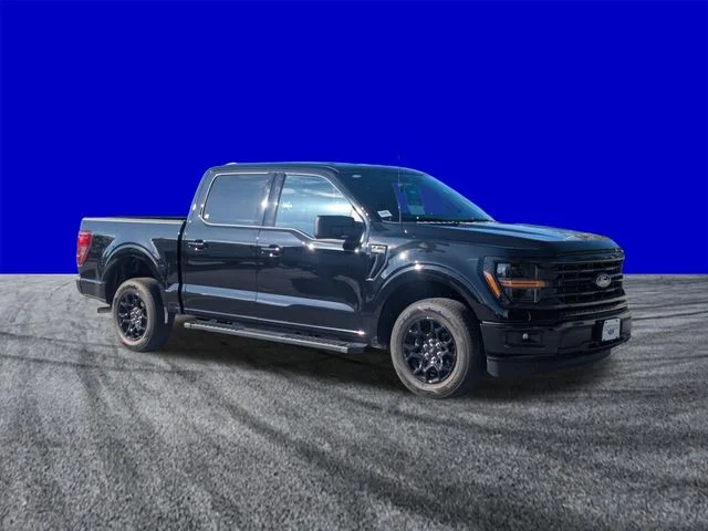 New 2026 Agate Black Metallic Ford XLT image 2