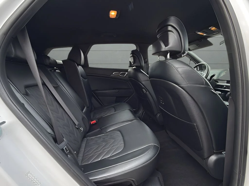 Used 2023 White Kia X-Line image 10