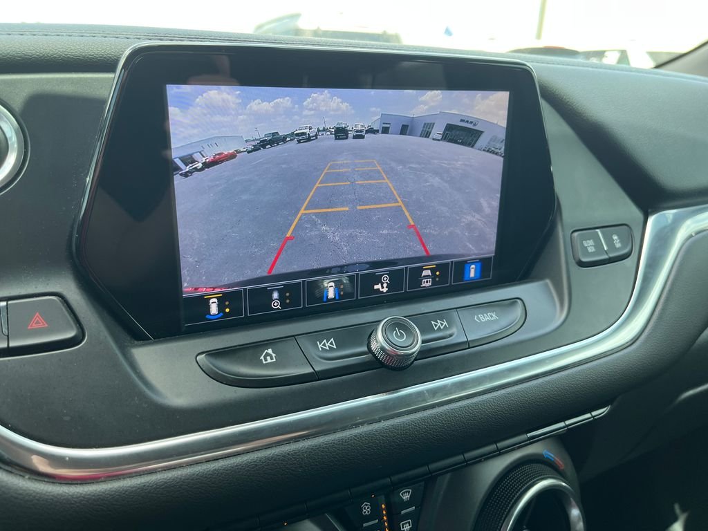 Used 2022 Black Chevrolet LT image 17