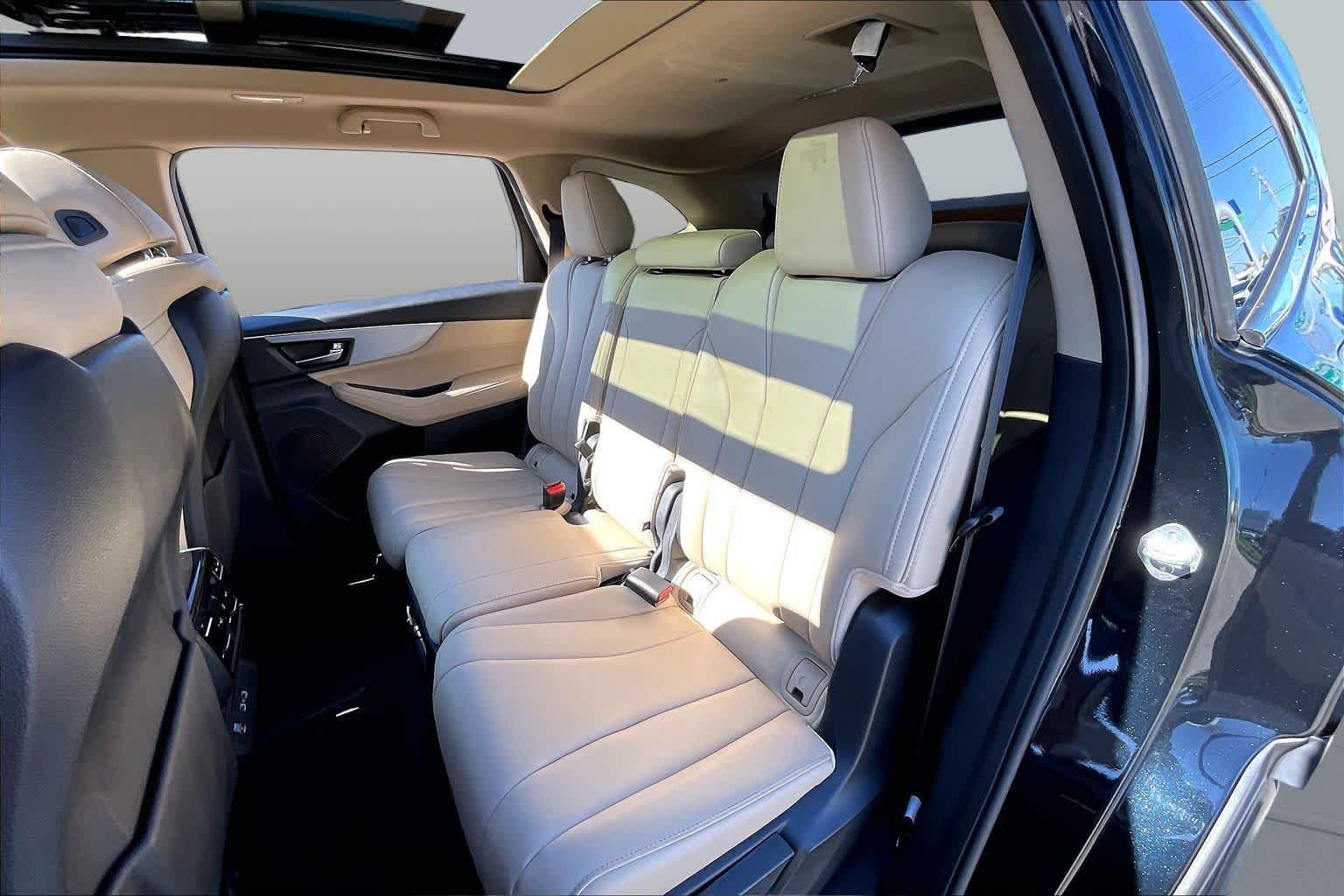 Used 2024 Majestic Black Pearl Acura  image 20