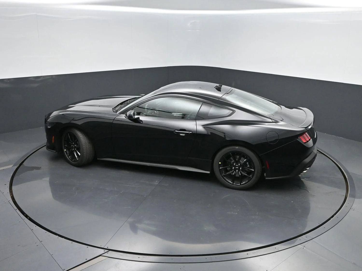 New 2025 Shadow Black Ford EcoBoost® Premium Fastback image 33