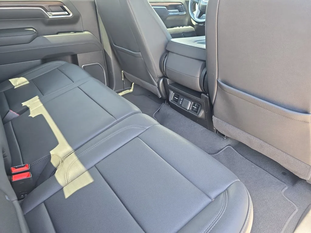 2025 GMC Sierra 1500 SLT - Photo 48