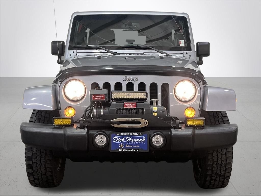 Used 2015 Silver Jeep Unlimited Rubicon image 4