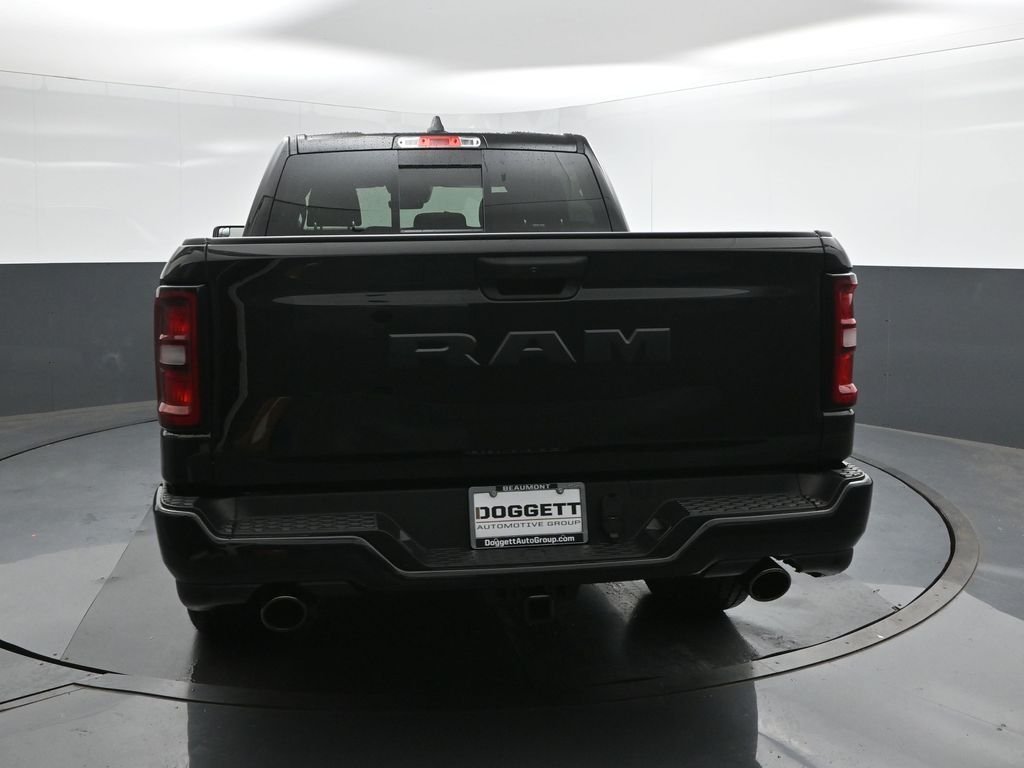 New 2026 Diamond Black Crystal Pearlcoat RAM Express image 5