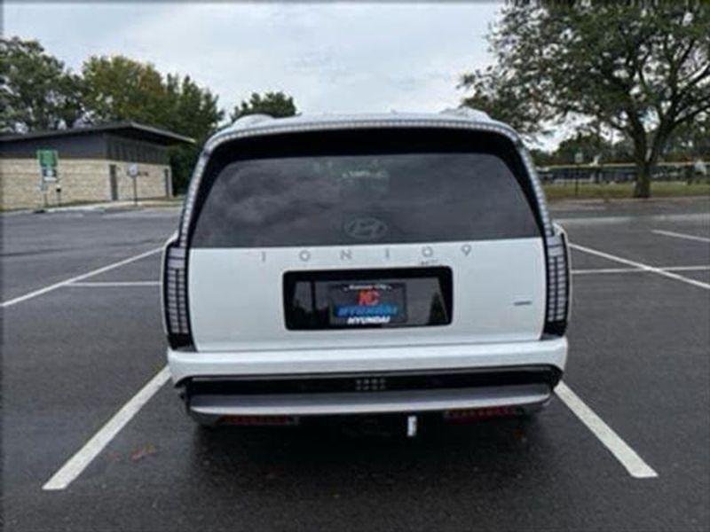 New 2026 Snow White Pearl Hyundai SEL image 4