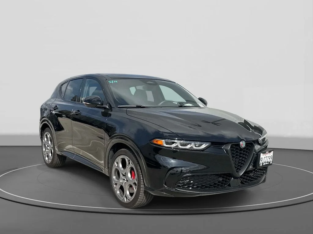2024 Alfa Romeo Tonale Veloce's photo