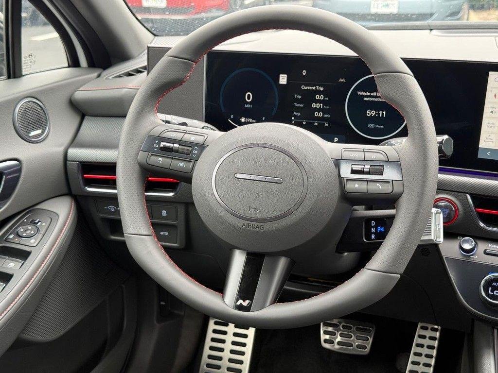 2025 Hyundai Sonata N Line - Photo 8