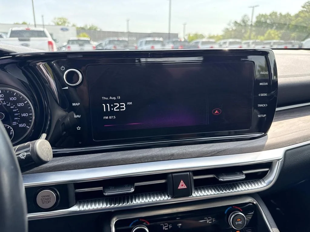 Used 2023 Black Kia EX image 18