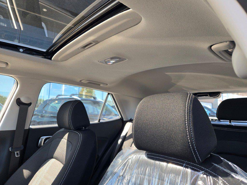 New 2026 Lunar Hyundai SEL image 22