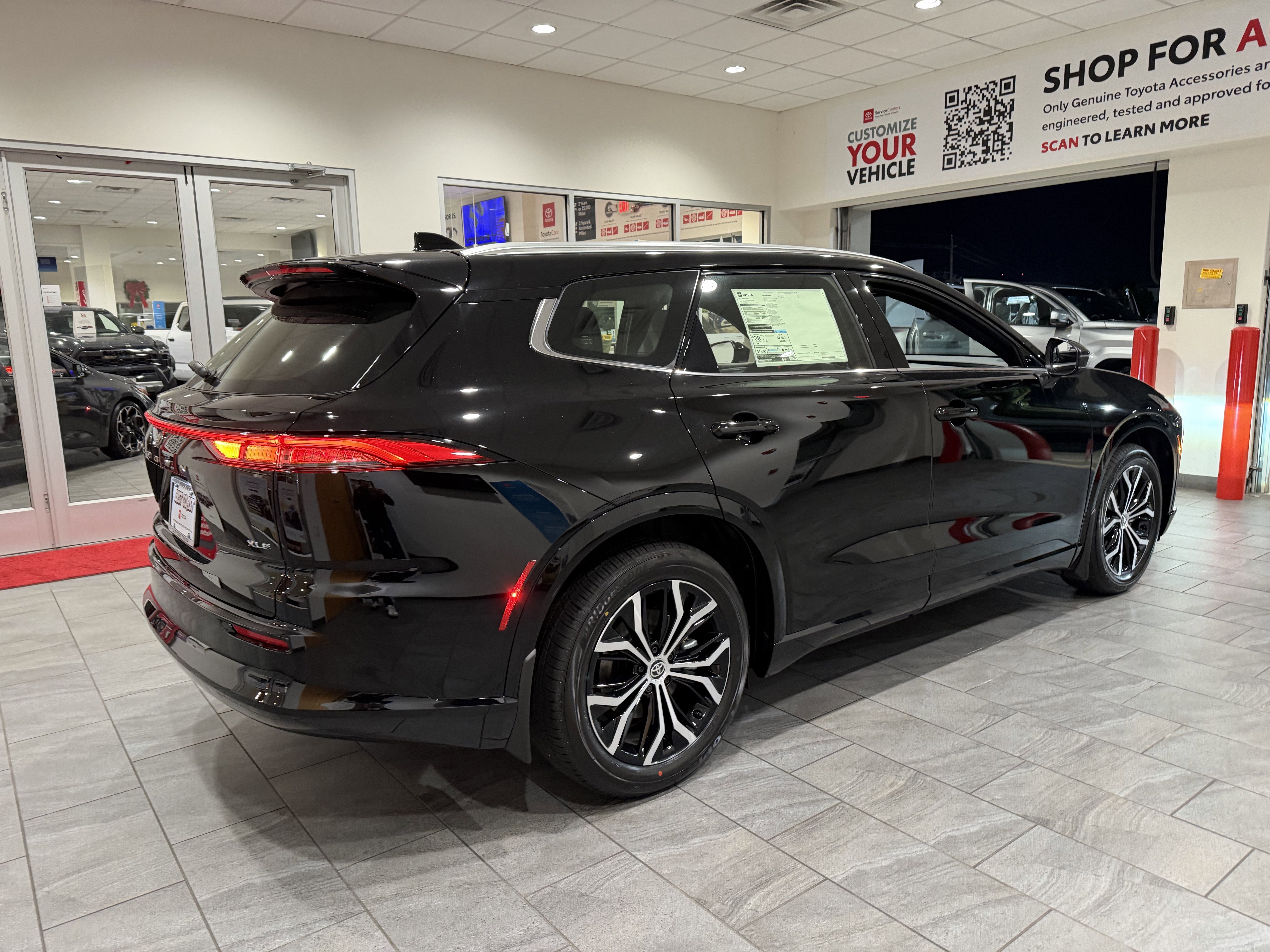 2025 Toyota Crown Signia XLE - Photo 49