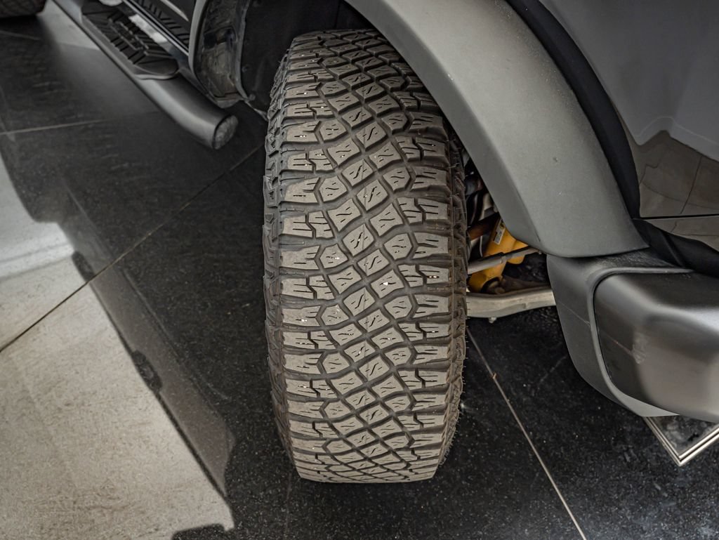 Used 2022 Shadow Black Ford Badlands image 40