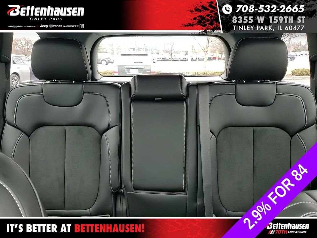 New 2026 Baltic Gray Metallic Clear-Coat Exterior Paint Jeep Altitude image 25
