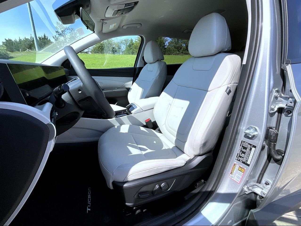 New 2026 Silver Hyundai SEL Plus image 10