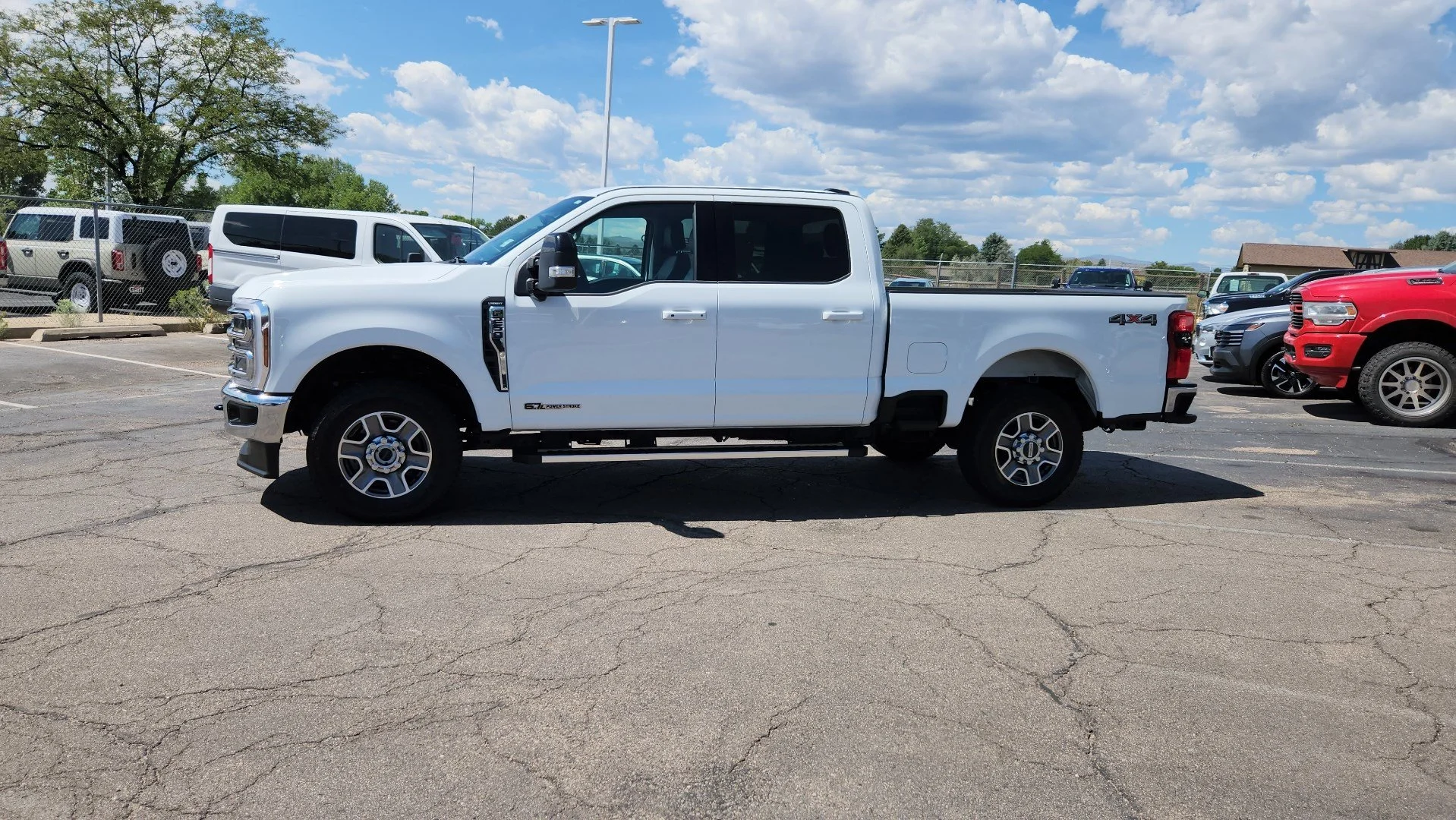 Certified Used 2025 Oxford White Ford LARIAT image 4