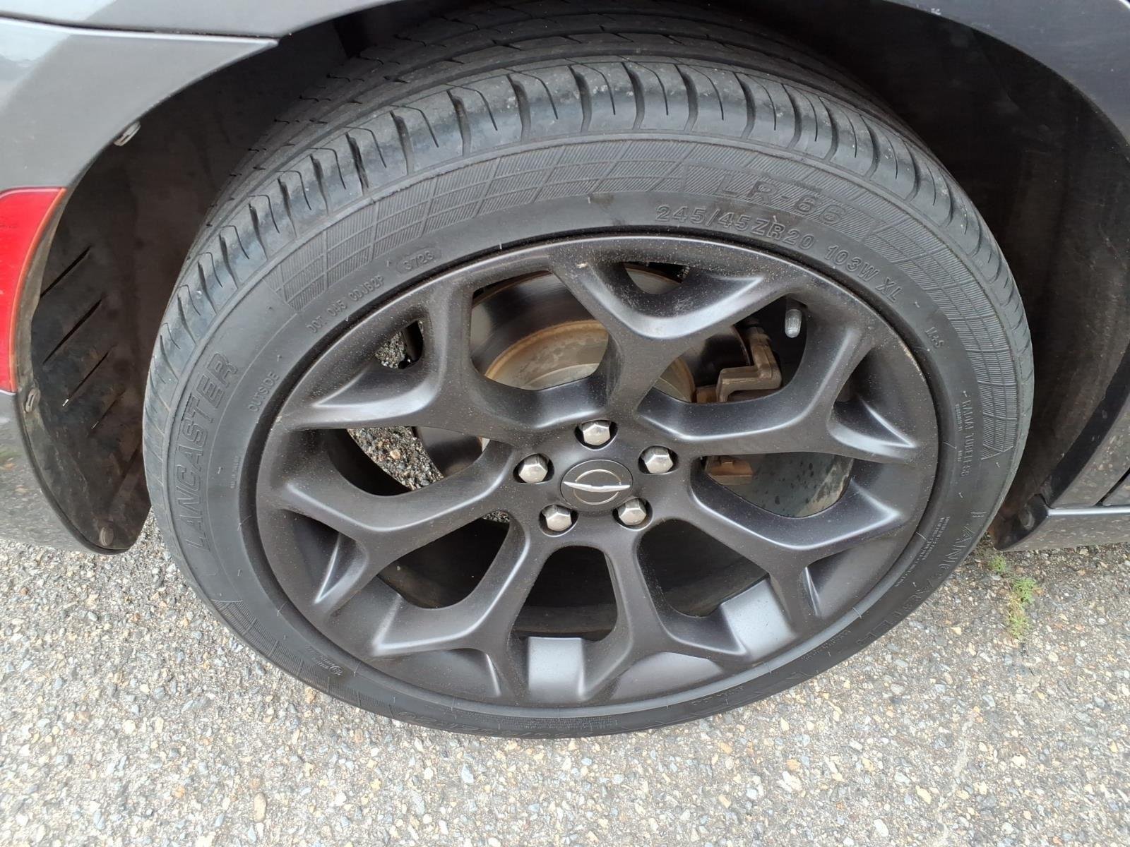 Used 2019 Gray Chrysler Touring image 8